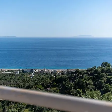 Villa Maria Himare Fshat