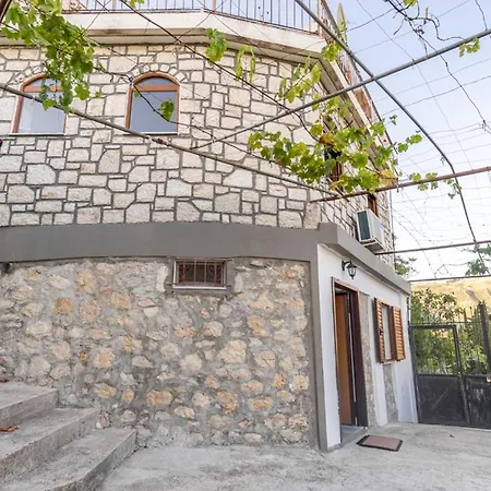 Villa Maria